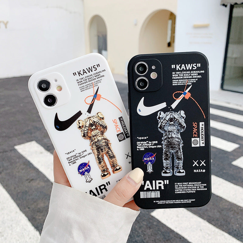 Sneaker Astronaut Streetwear iPhone Case – Black – alternate view 3